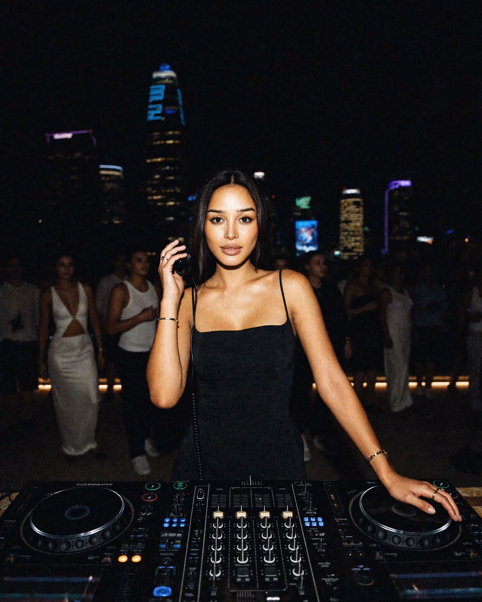 Rooftop set, New York